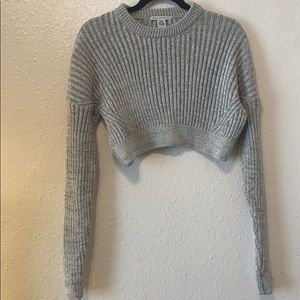 Cropped grey sweater